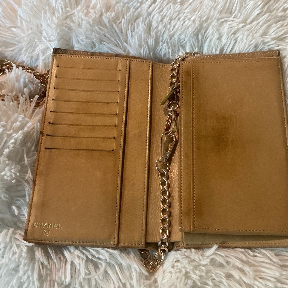 CHANEL Tan Leather Wallet - Picture 11 of 13
